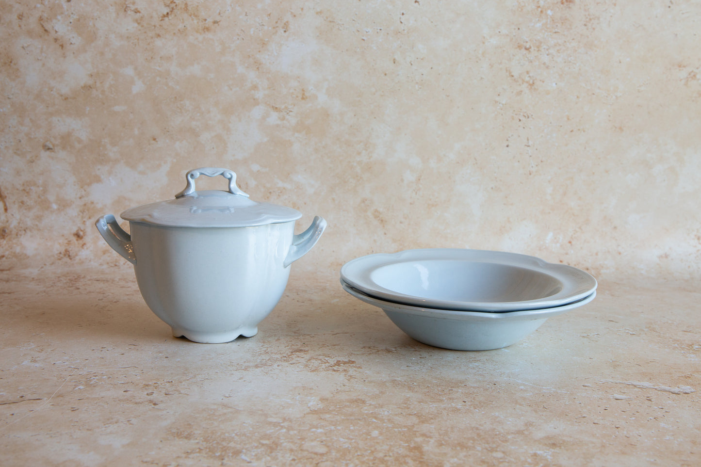 Vintage Johnson Bro Blue Sugar Bowl & 2 Matching Bowls