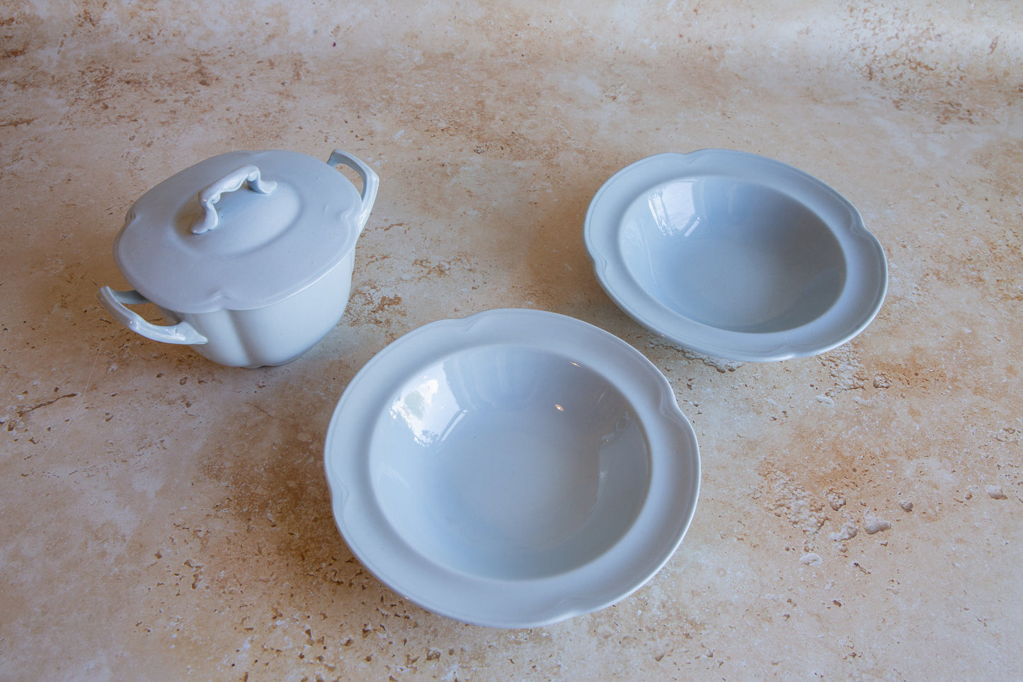 Vintage Johnson Bro Blue Sugar Bowl & 2 Matching Bowls